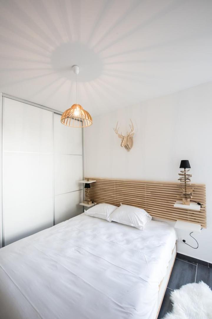 Apartamento Le Hirvi - cocon zen et épuré à 10min Vieux Lyon Exterior foto